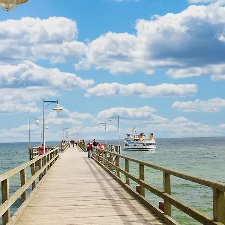 Mit Meerblick, Gratis Nutzung Vom Ahoi Erlebnisbad Und Sauna In Sellin - Haus Blick Zur 05 *
